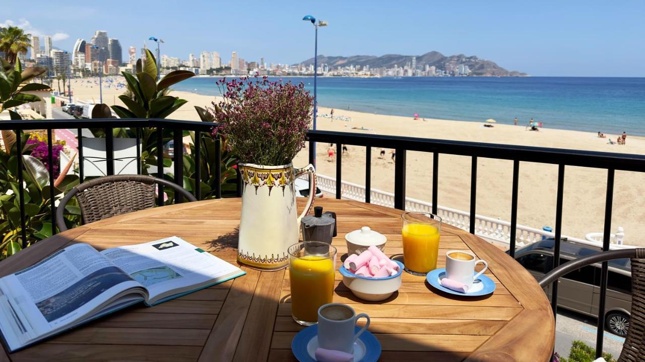Parralue Beach Front Home Benidorm Eksteriør billede